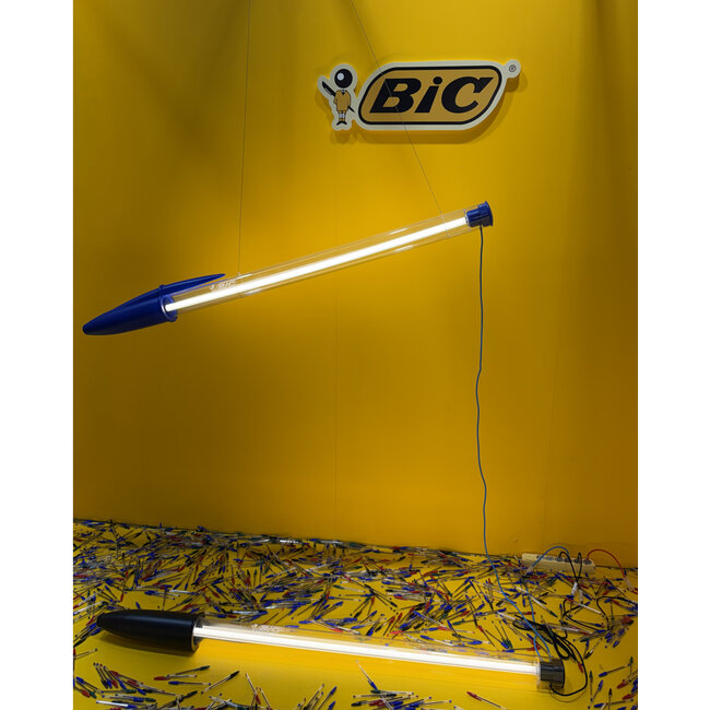 Seletti - BIC Lamp - blauw - kan staan of hangen