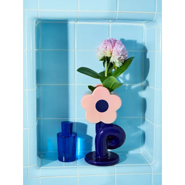 Fluid Market - Vase Loop Flower