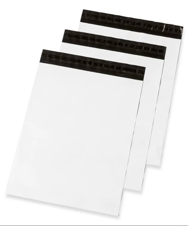 PLASTIC VERZENDZAK 320×420 50MM 70MY WIT/ZWART