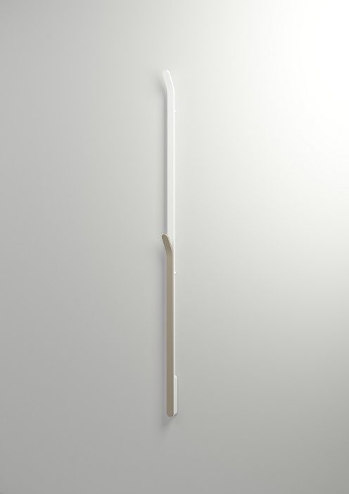 Elektrische Radiator Stick Instamat ARC Handdoekwarmer 170 cm 34W Gepolijst Aluminium Soft Wit Instamat