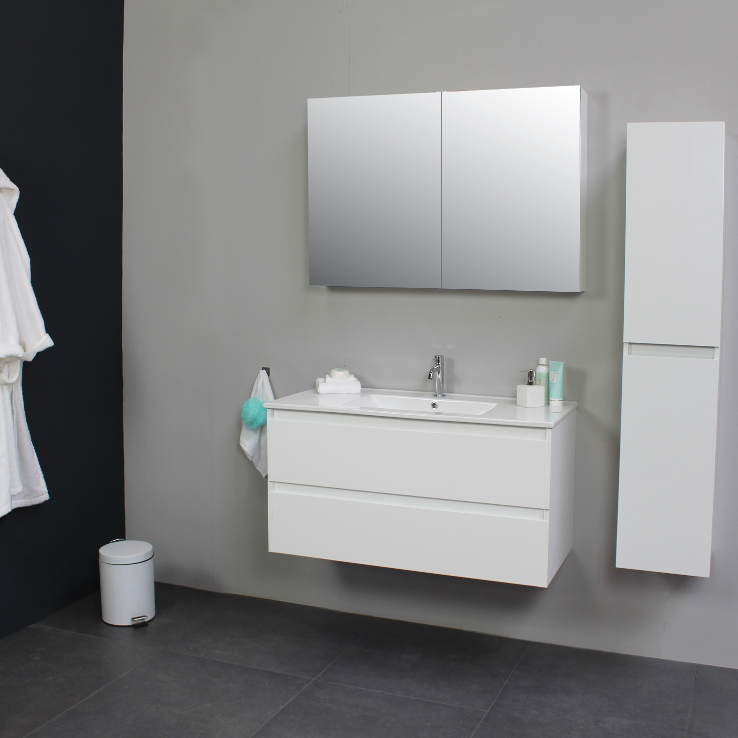 Badkamermeubel BWS Pepper Wastafel Porselein Incl Spiegelkast 2 Deurs Met 1 Kraangat 100x55x46 cm Wit Boss & Wessing