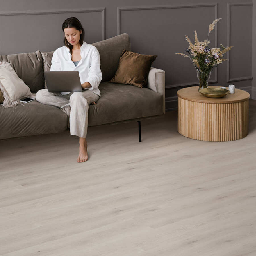 Vloertegel Bobeau Mantaro 23.2 x 153.2 cm 6.5 mm PVC Houtlook Mat Grijs (Prijs per M2)