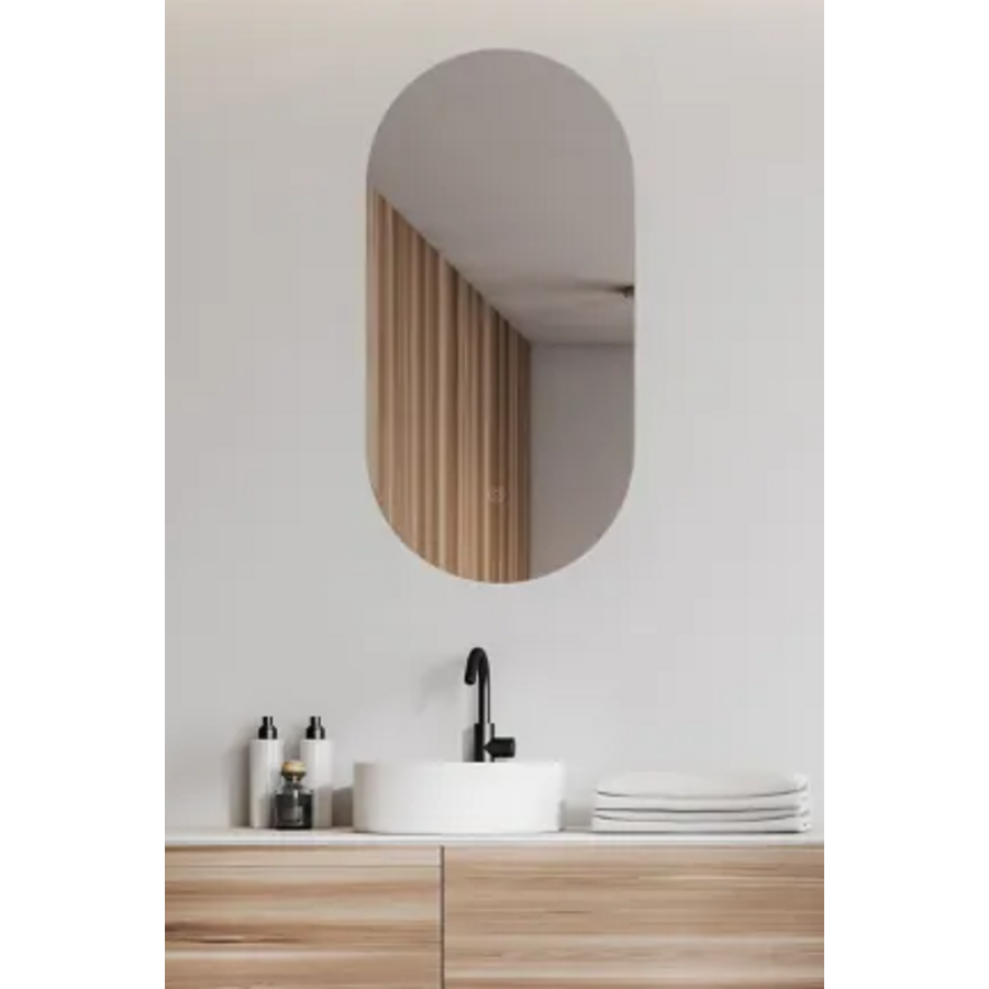 OUTLET Ovale Spiegel Wiesbaden Lumia met Dimbare LED Verlichting en Spiegelverwarming 50 x 100 cm