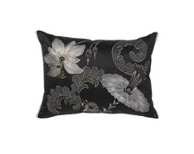 Designers Guild Ariana Zwart-wit Kussen Designers Guild Ariana Zwart-wit Kussen