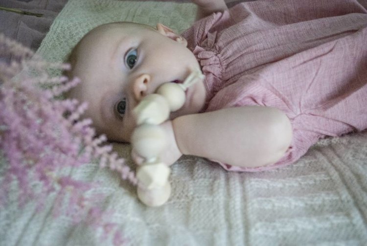 Loullou wooden teething ring