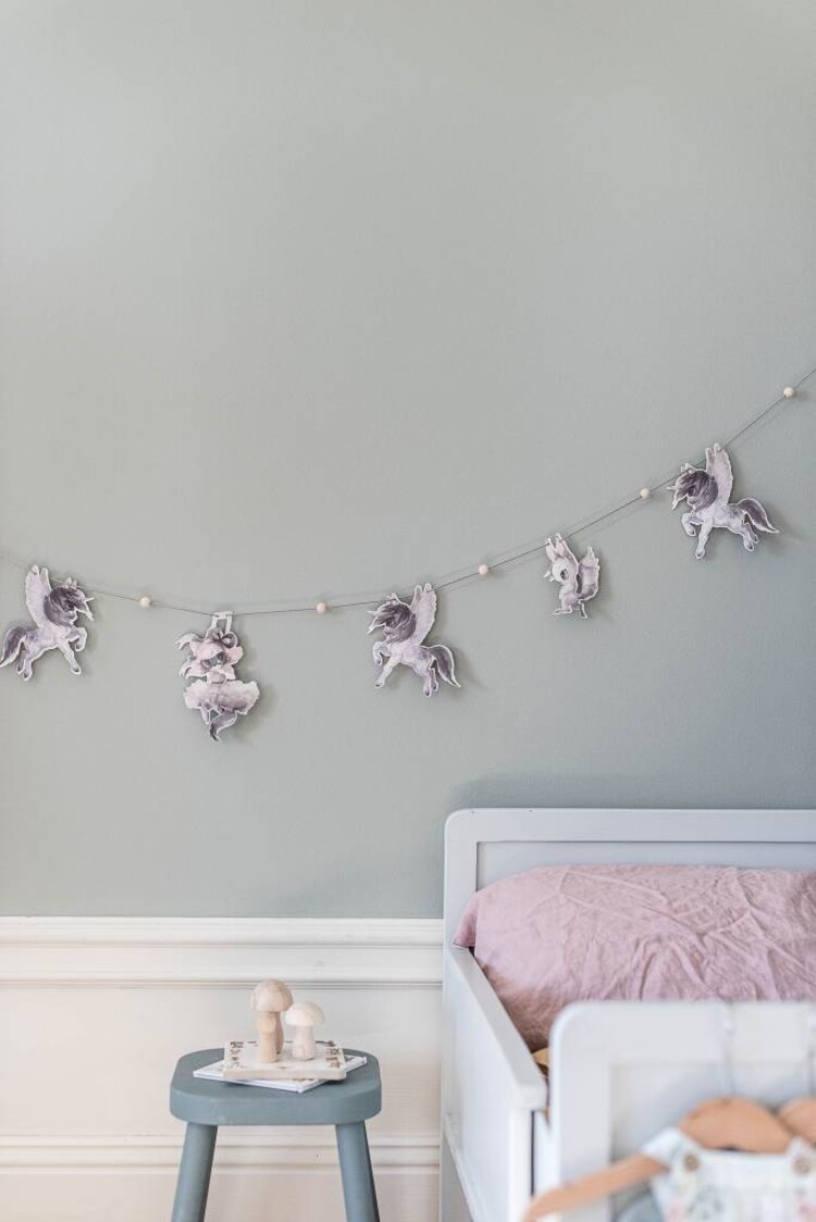 Mrs Mighetto slinger frankie and the unicorns