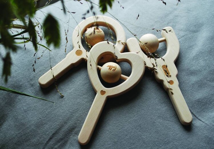 Loullou rattle ellipse