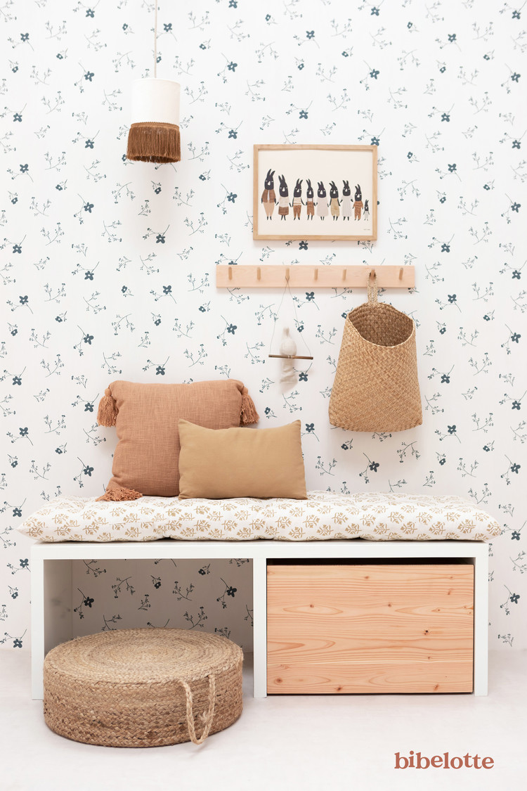 Bibelotte Bibelotte Behang bloemenzee groot denimblauw