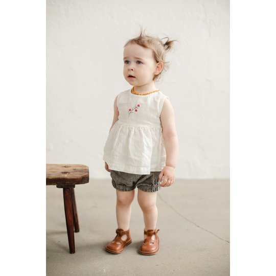 La Petite Alice La Petite Alice Ivy Linnen korte broek met plooien grijs