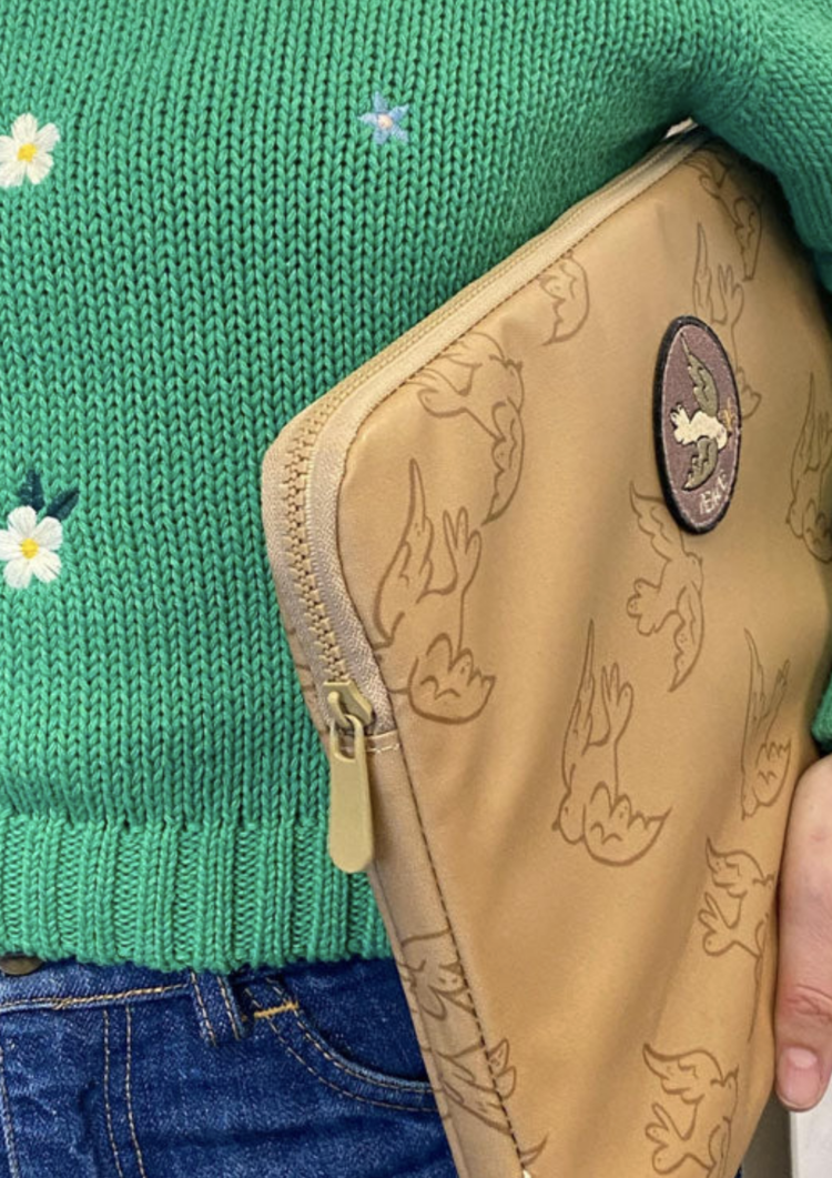 Studio Loco Studio Loco Ipad sleeve Bird mustard