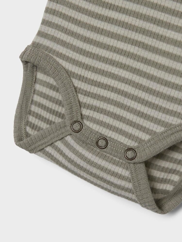 Lil Atelier Lil Atelier | Romper Fable Fio groen/grijs