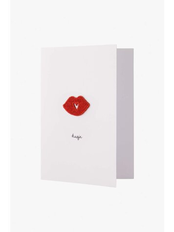 Zusss Zusss | Wenskaart strijkembleem kusje