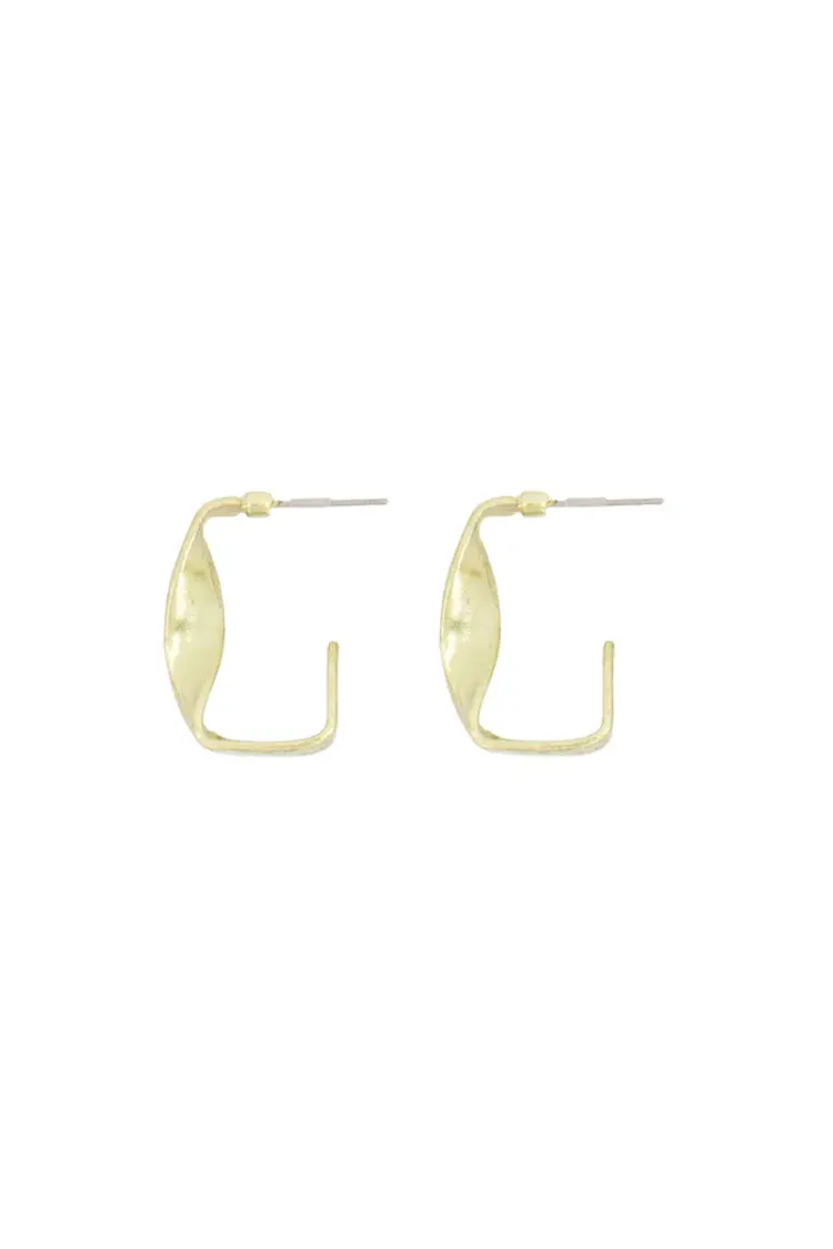 Zusss Zusss | Oorbellen gedraaid vierkant goud