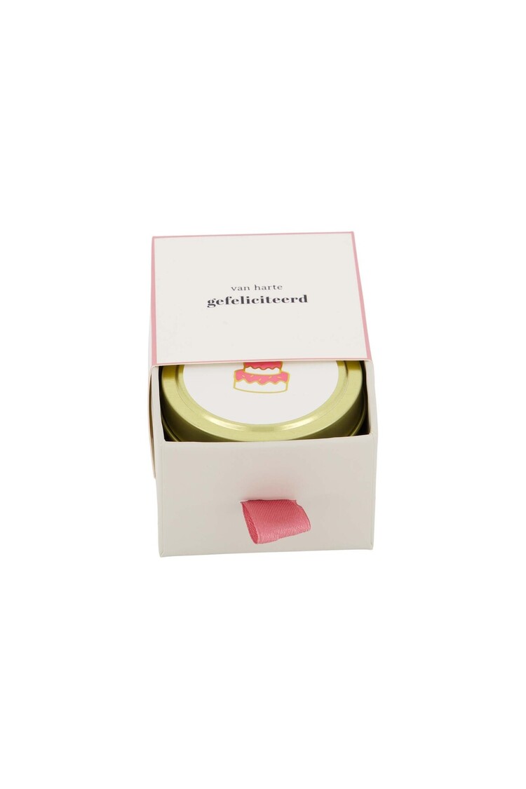 Zusss Zusss | Geurkaars tinnen in schuifdoosje gefeliciteerd taart wit/roze
