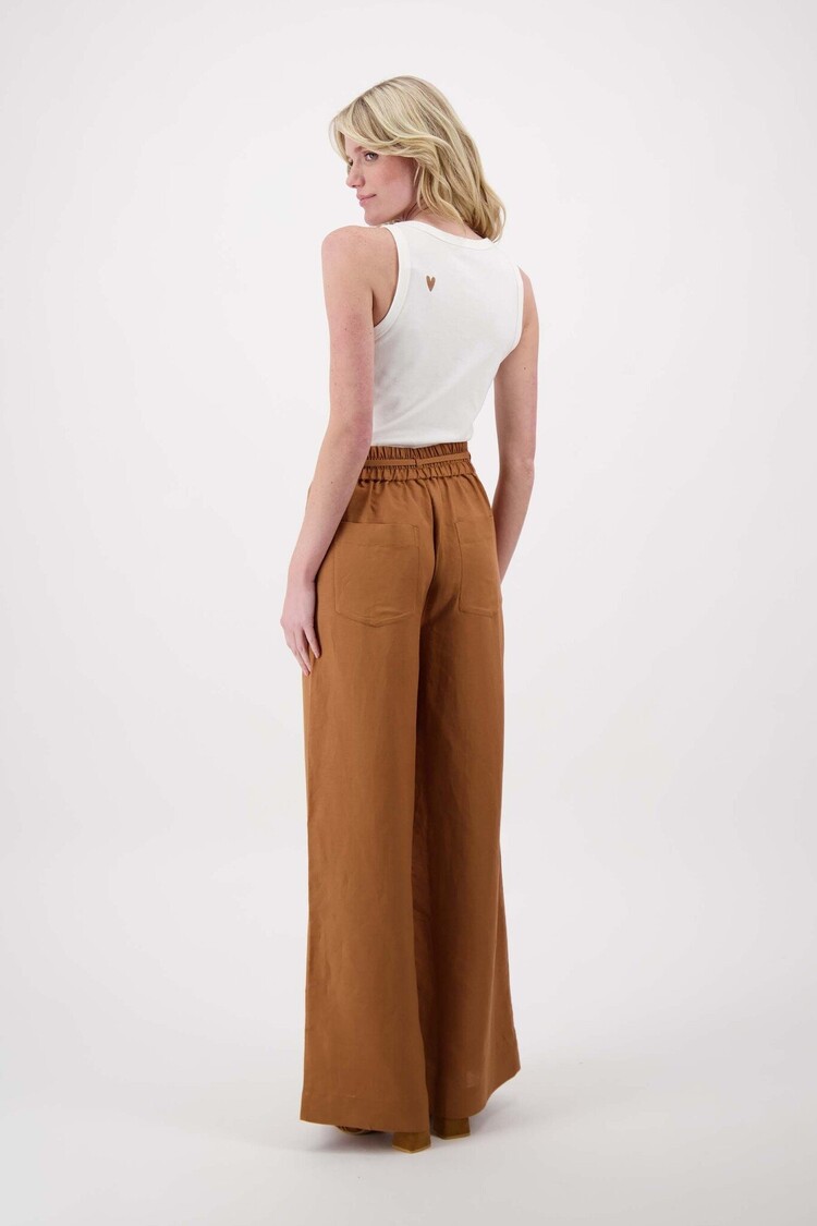 Zusss Zusss | Tanktop met borduur off white