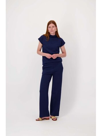 Zusss Zusss | Top met aangeknipte mouw in structuur materiaal