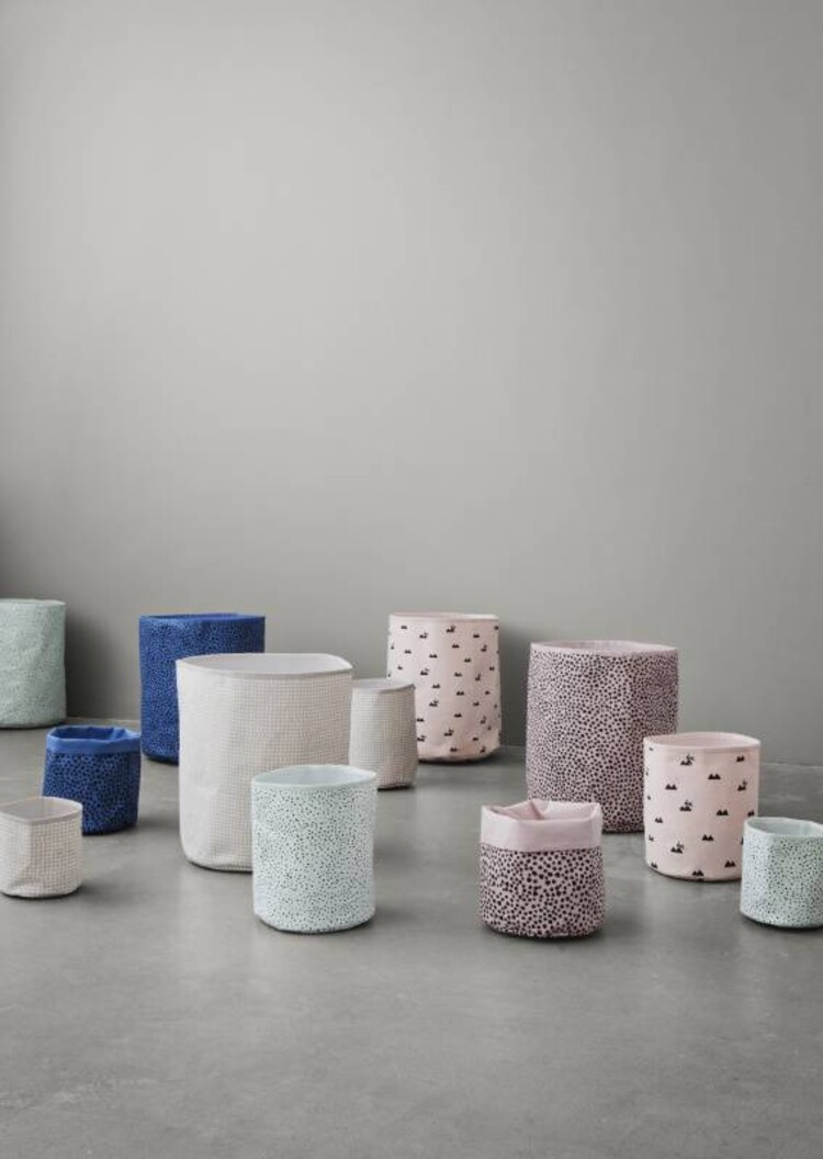Ferm Living Ferm Living  | Mandje kruisjes grijs
