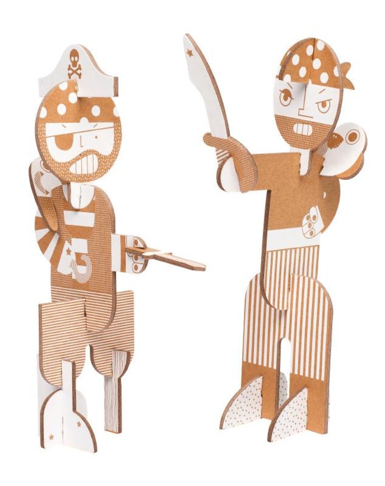 Flatout Frankie stack up pirates