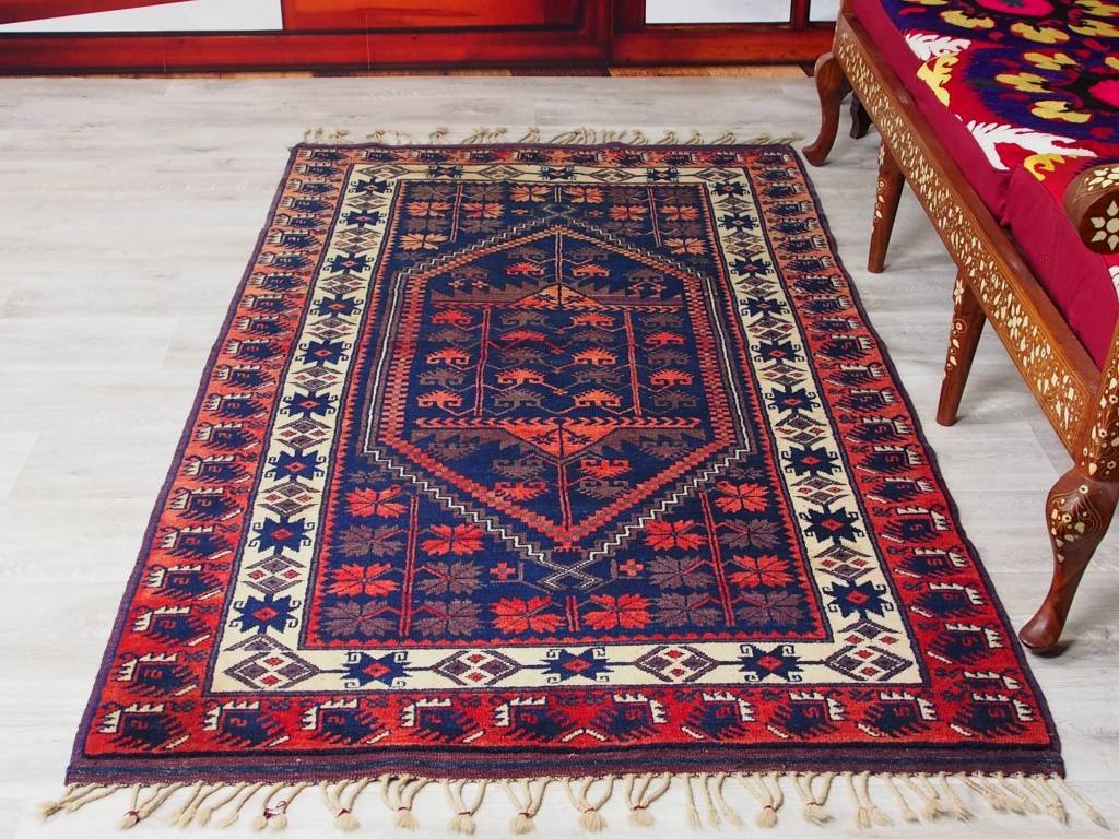 206 x 111 cm vintage Yagcibedir Turkish rug carpet No: 17/2