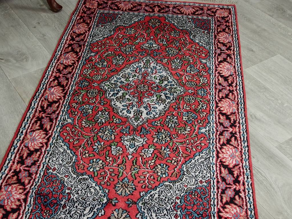 240x78 cm Kashmirseide Teppich Nr:105
