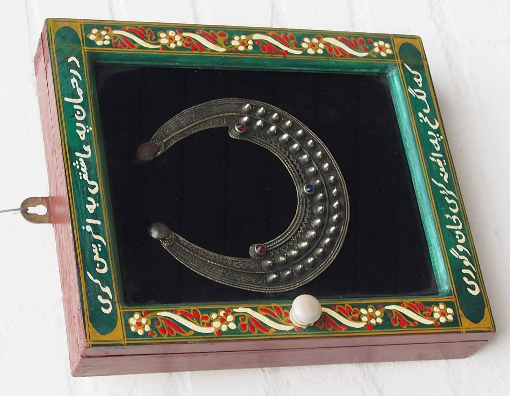 Wandvitrine Hängevitrine Afghanistan antike nomaden Schmuck Orient Geschenk 17/3