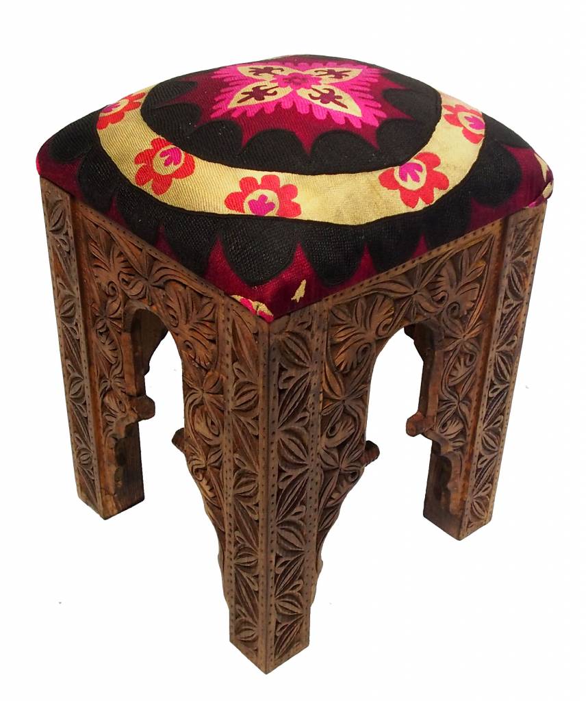 antik-look hand carved wooden vintage suzani Stoll chair from Afghanistan No: