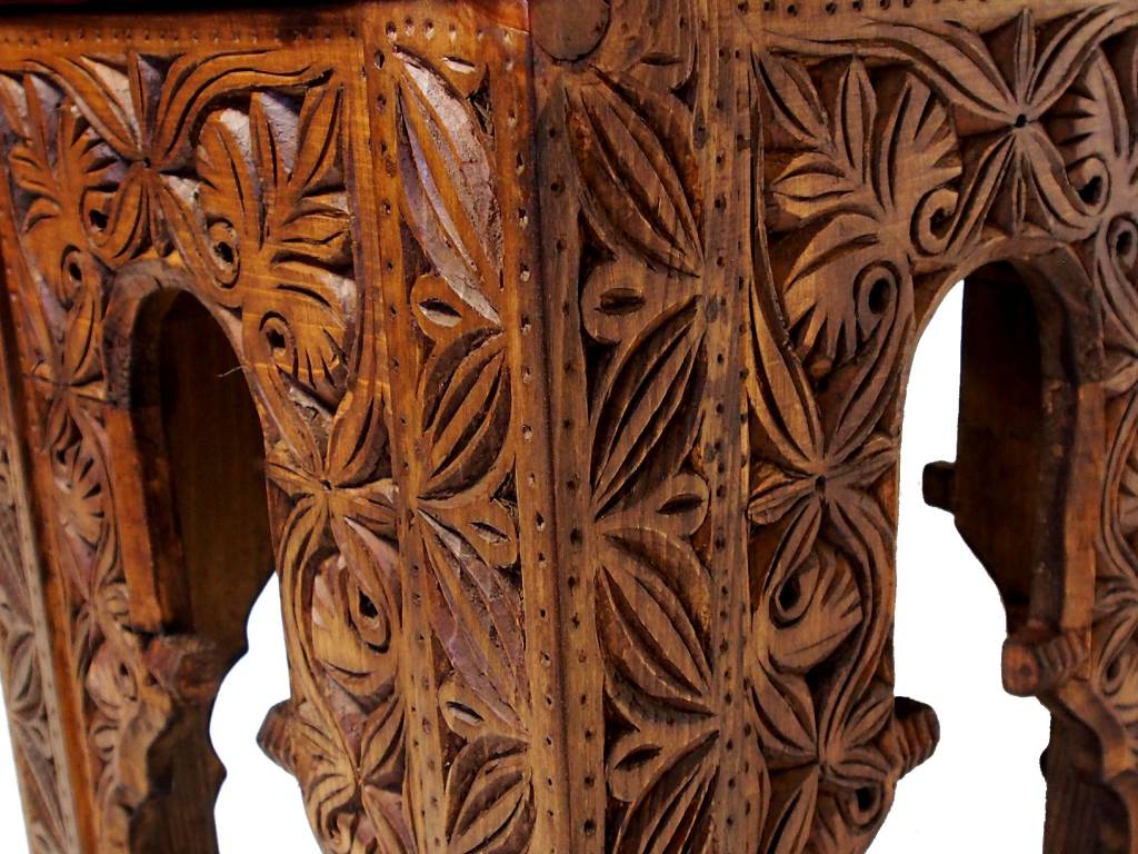 antik-look hand carved wooden vintage suzani Stoll chair from Afghanistan No: