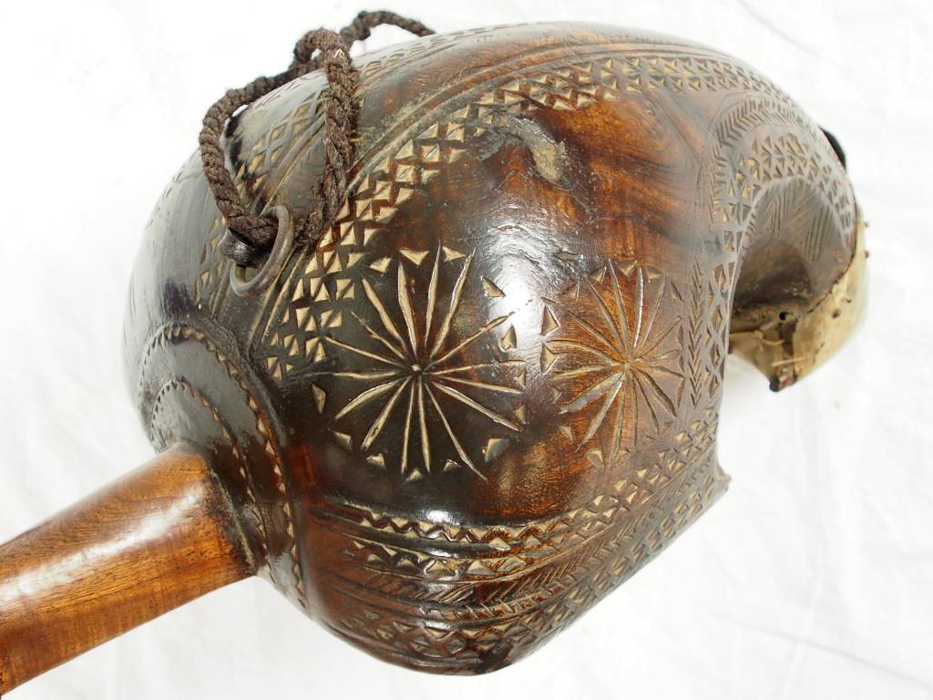 orient exotic musical instrument  India afghanistan and pakistan Sarinda Ghichak HH/1