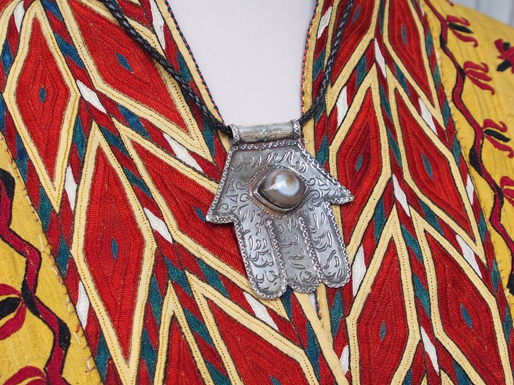 handmade vintage Islamic Silver Eye of Fatima hamsa The Hand of Fatima with arabic Calligraphy Pendant and agate stone from Afghanistan