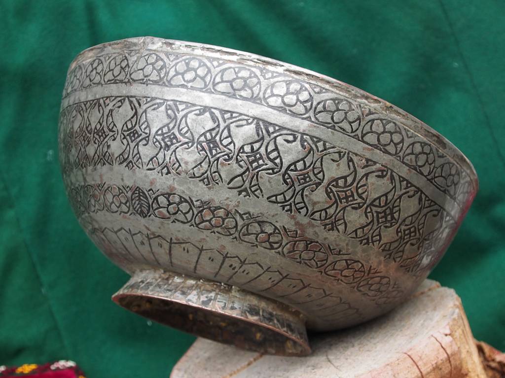 Antique islamic  18th to 19th century Tinned Copper Bowl No:Jam/ 14
