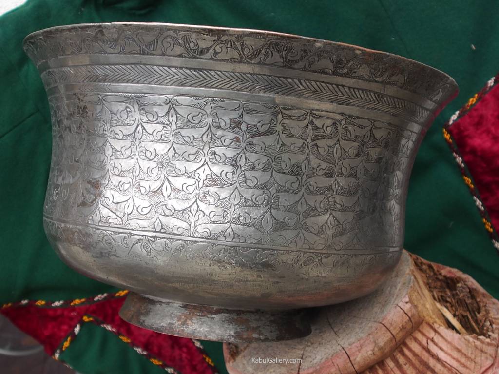 Antique Large islamic  18th to 19th century Tinned Copper Bowl No:Jam/ 38