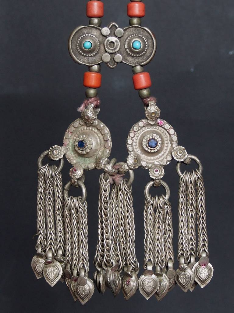 Antike sehr lange Nomaden Silber Halsmomente Kette Anhänger Quast Nuristan Swat Valley Afghanistan pakistan No:18/B