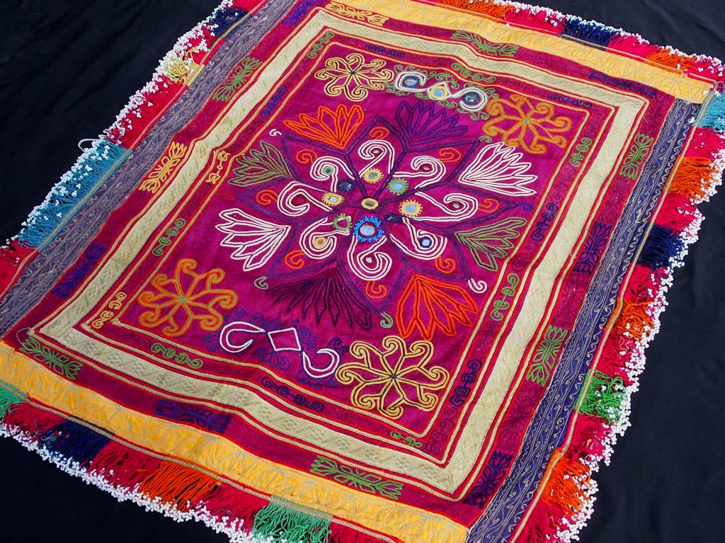 antique  Katawaz  silk embroidery  Tray cloth No:18/20