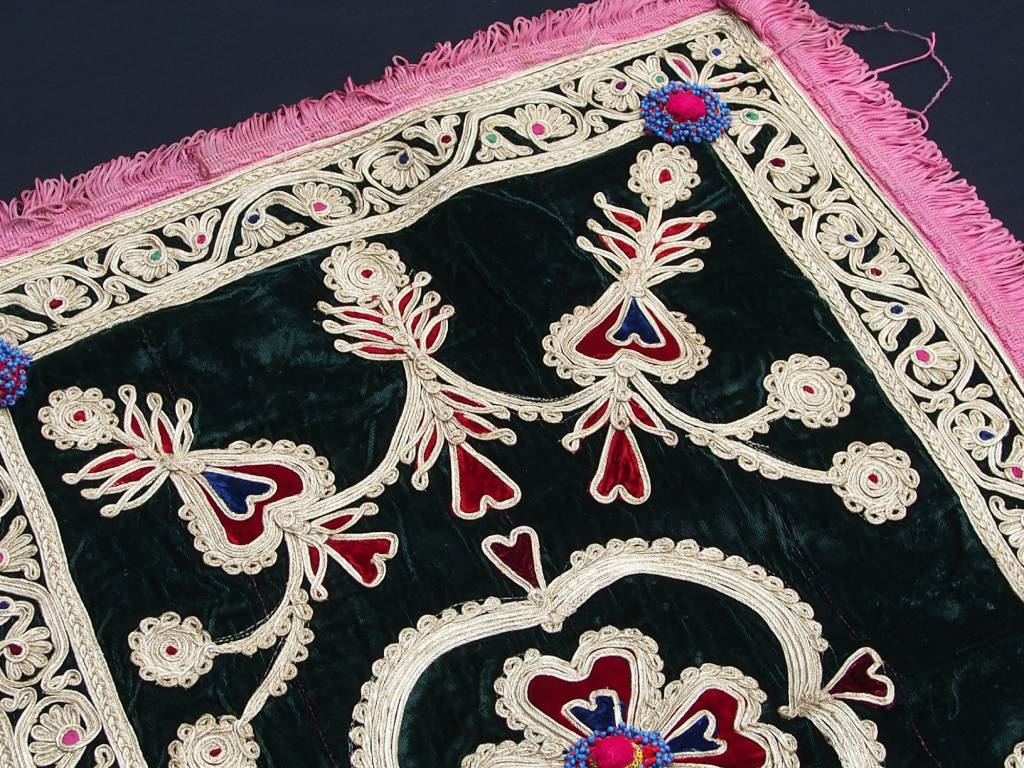 antique  Hazara velvet silk embroidery 19th century  No:18/25