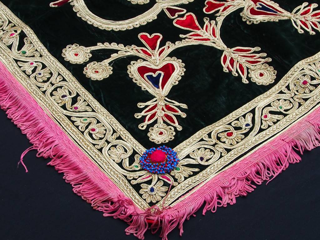 antique  Hazara velvet silk embroidery 19th century  No:18/25