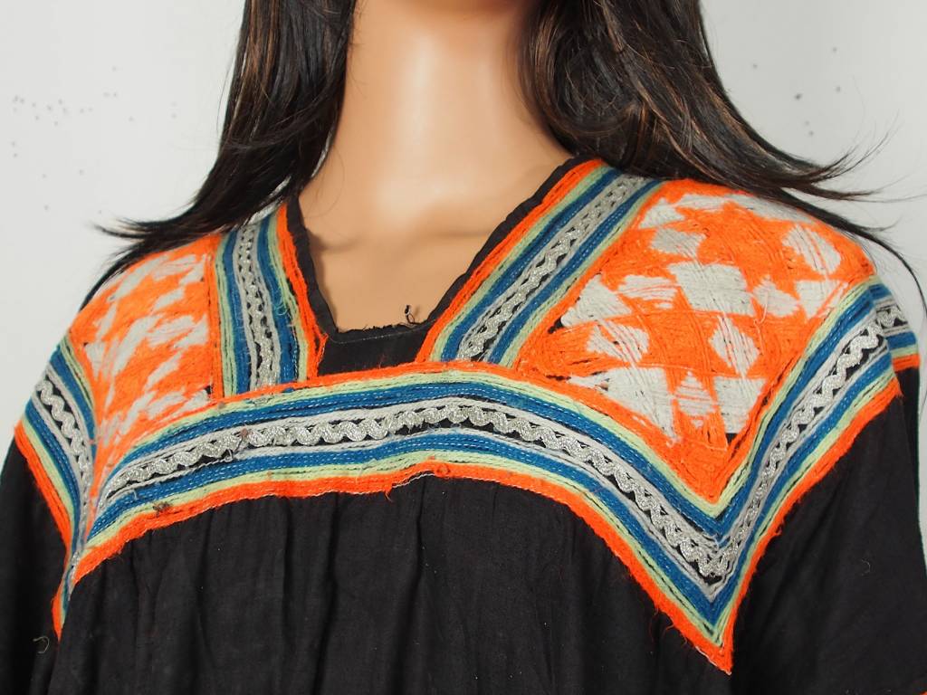 antique  Woman’s embroidered Dress kalash chitral  Pakistan No:4