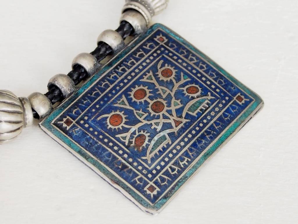 antique Multan enamelled necklace 18/11