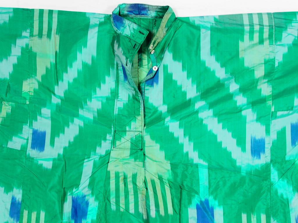 Antike Ikat Kleid aus Usbekistan No:18/29