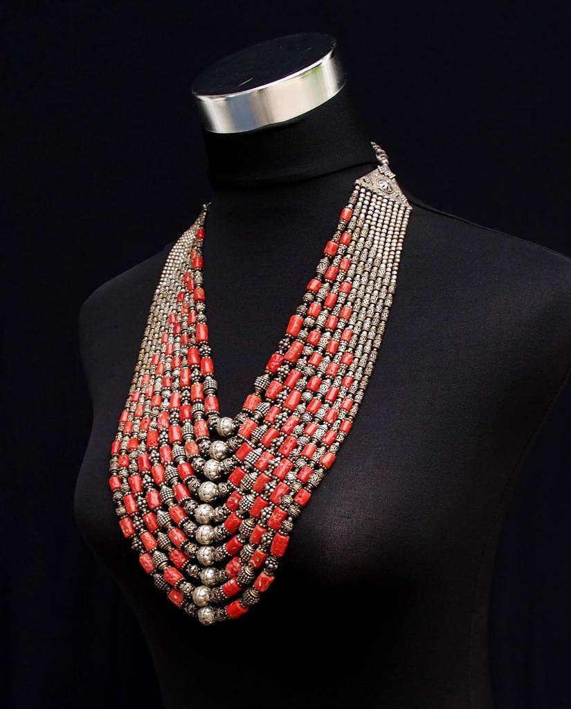 10 rows coral necklace