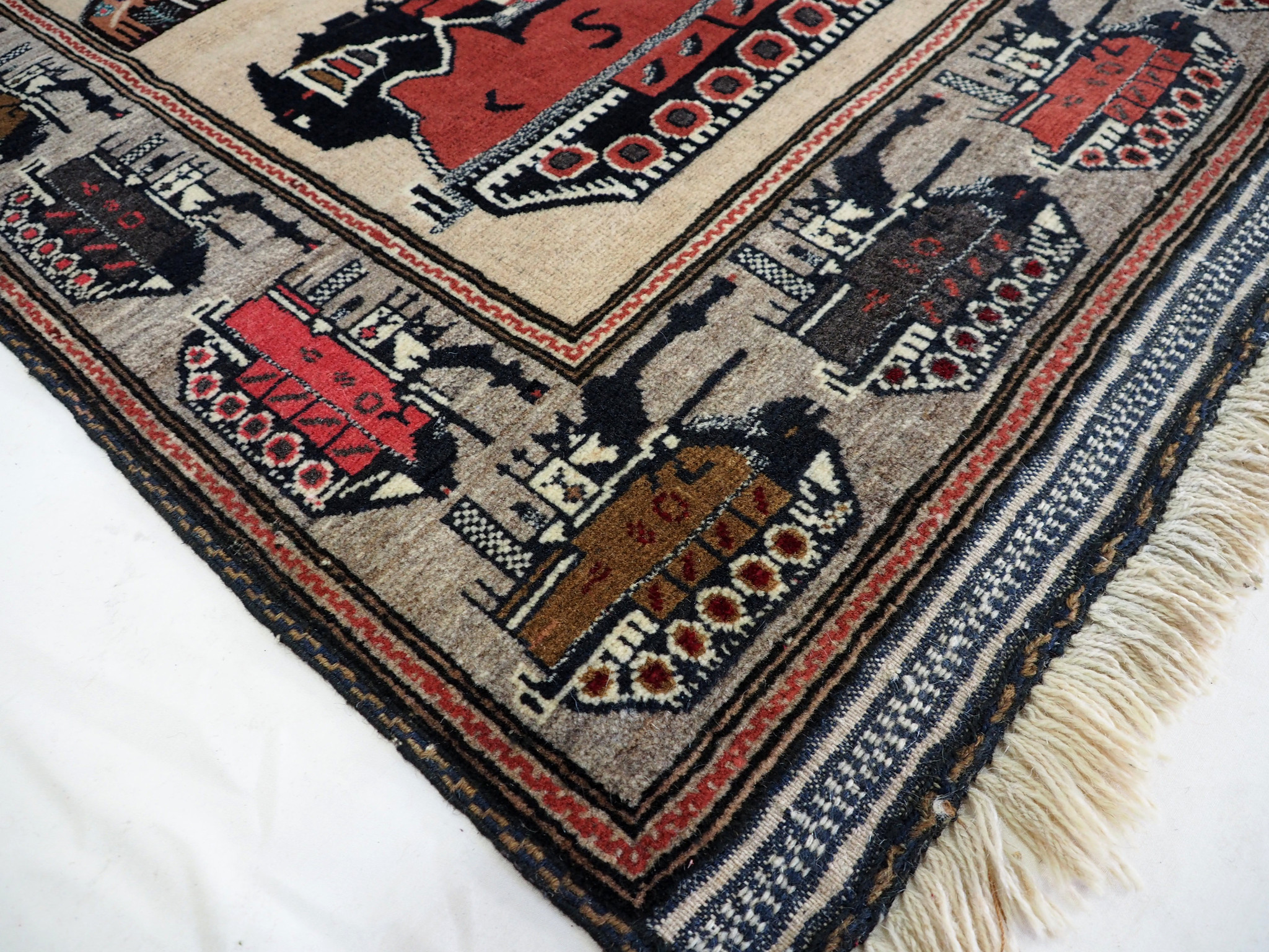 Afghan Kriegteppich Handgeknüpf Teppich Afghanistan panzer kampfjet gewehr USA Army Nato ISAF war rug Nr:19/ 28