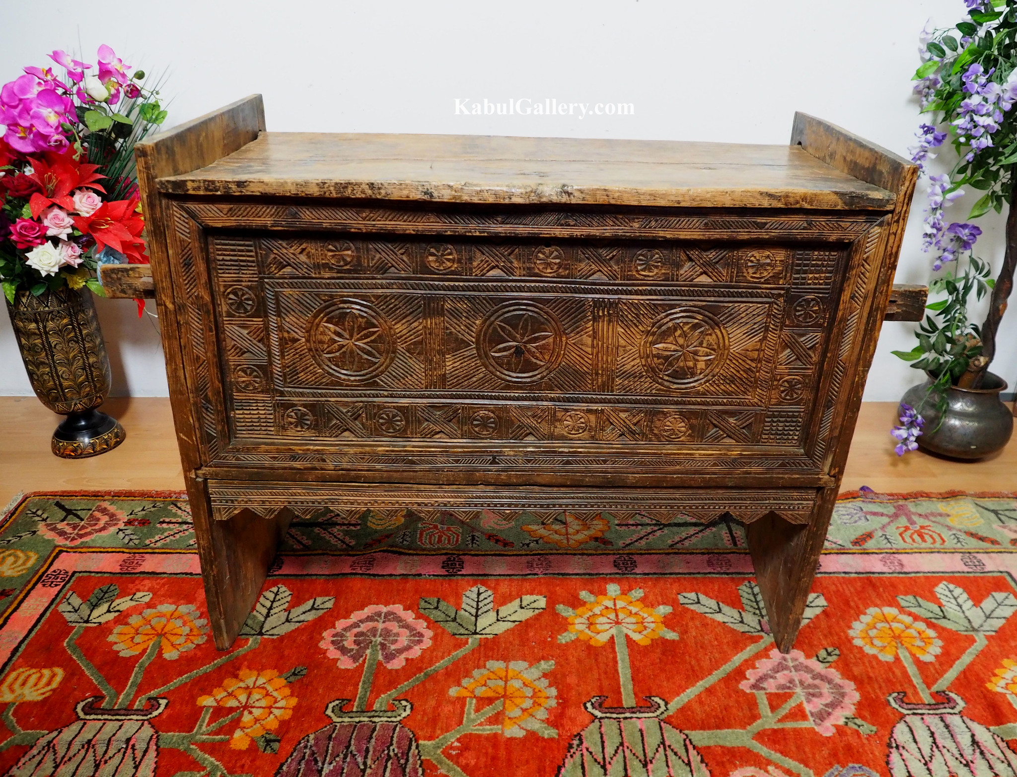 antique 19th century orient vintage cedar wood treasure Dowry Chest from Nuristan Afghanistan No:ULM1