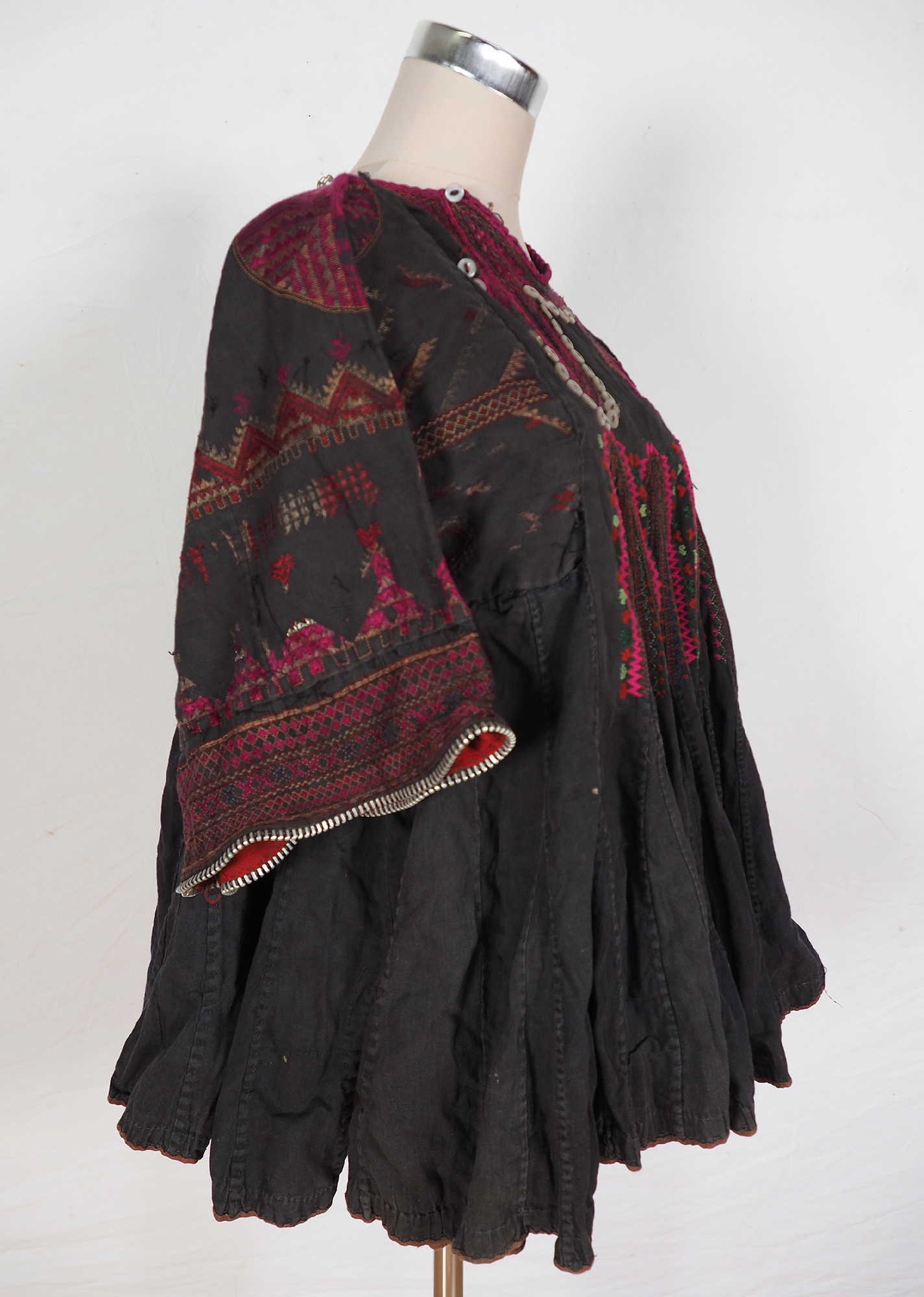 antik und sehr seltener Kinder Mädchen Kleid aus Afghanistan Nuristan kohistan Jumlo Nr-KL20/B