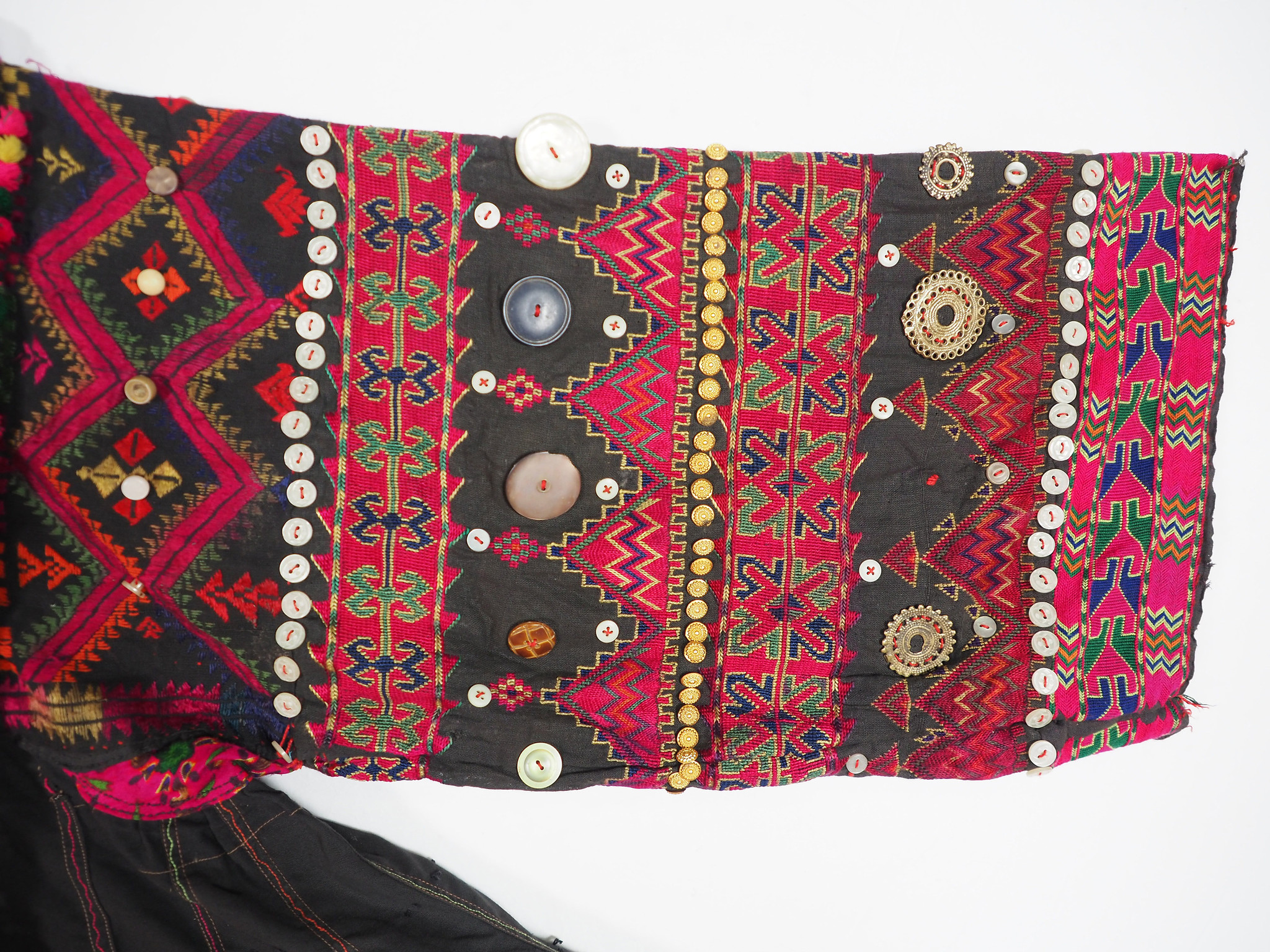 antik und sehr seltener Komplettes Frauen Hochzeit Kleid mit Kopftuch und Hose aus Afghanistan Nuristan kohistan Jumlo Nr-20/A