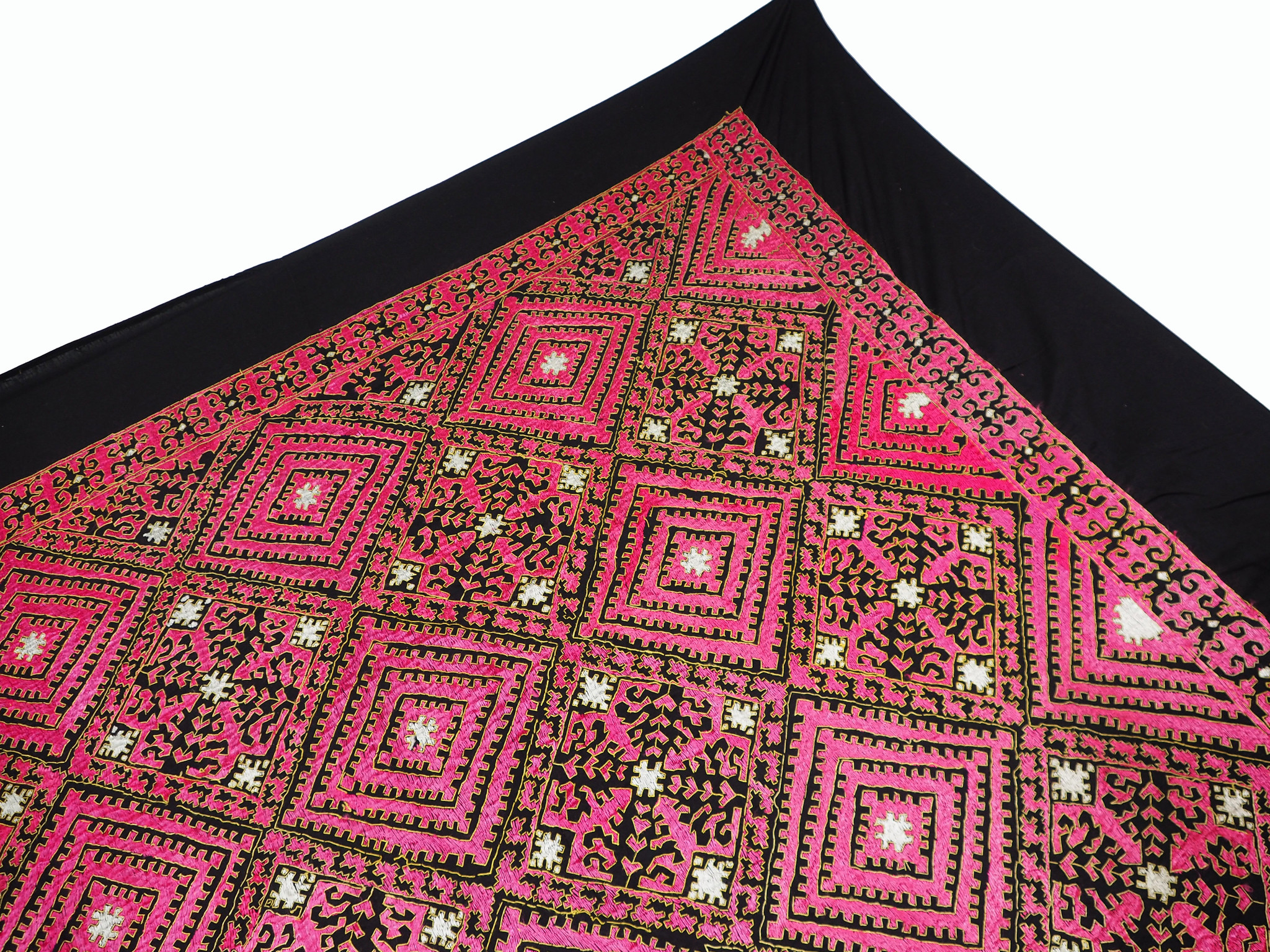 225x225 cm silk embroidered Bed coverlet bedspread sofa cover Swat Valley  pink
