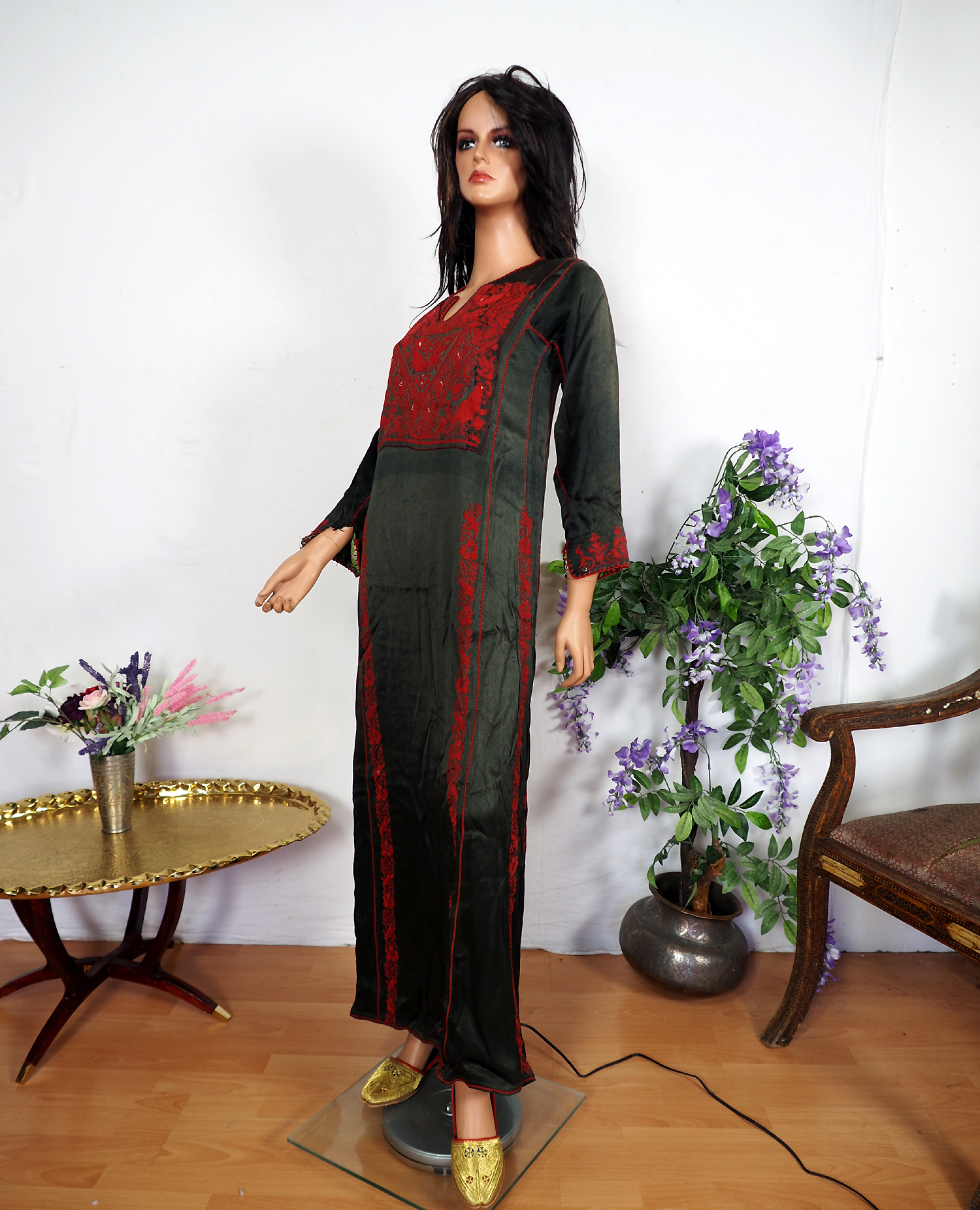 antique hand embroidered bedouin palestinian Ethnic thoub tunic dress No-4