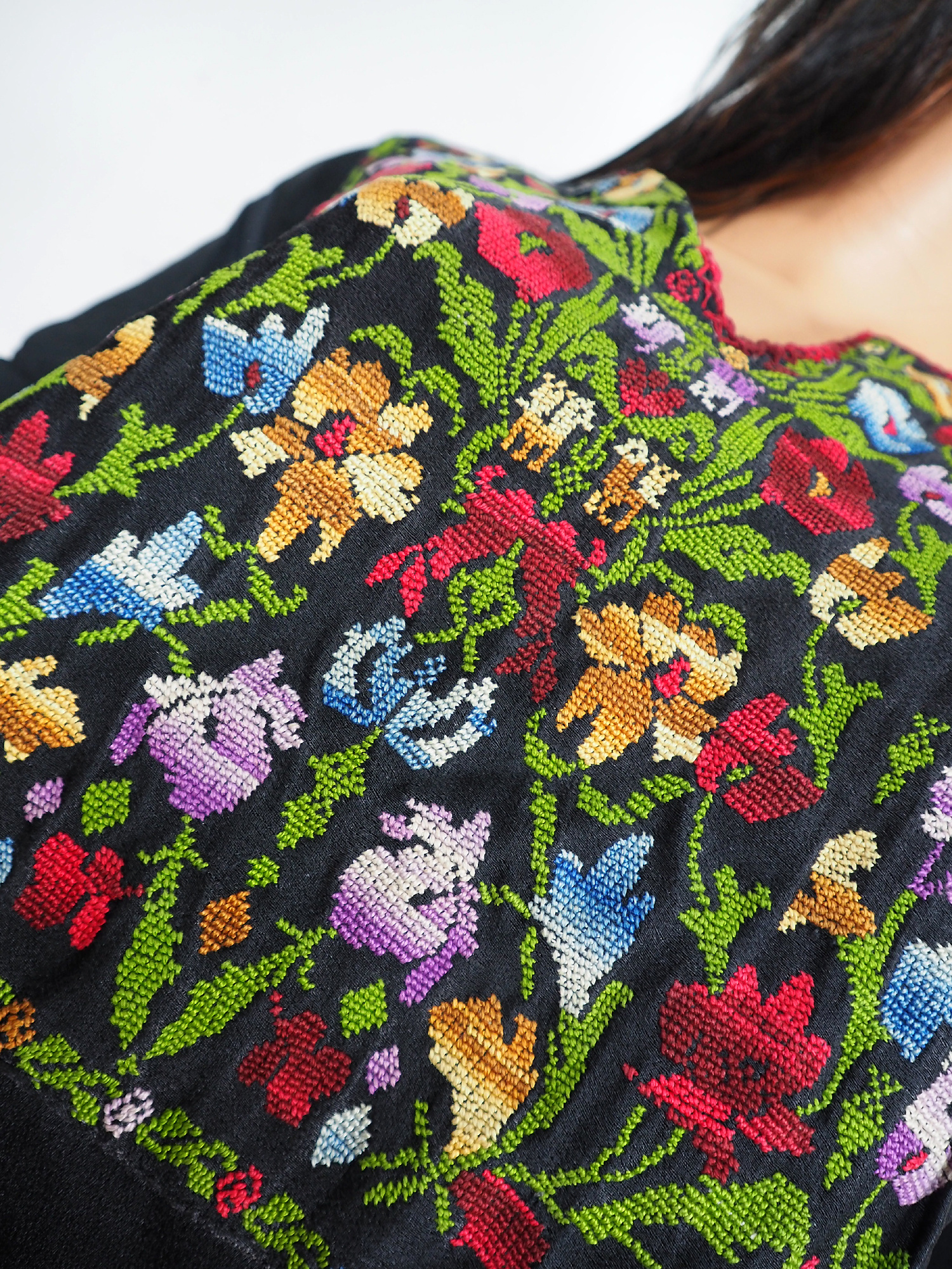 Palestinian girls embroidered ethnic dress No:1