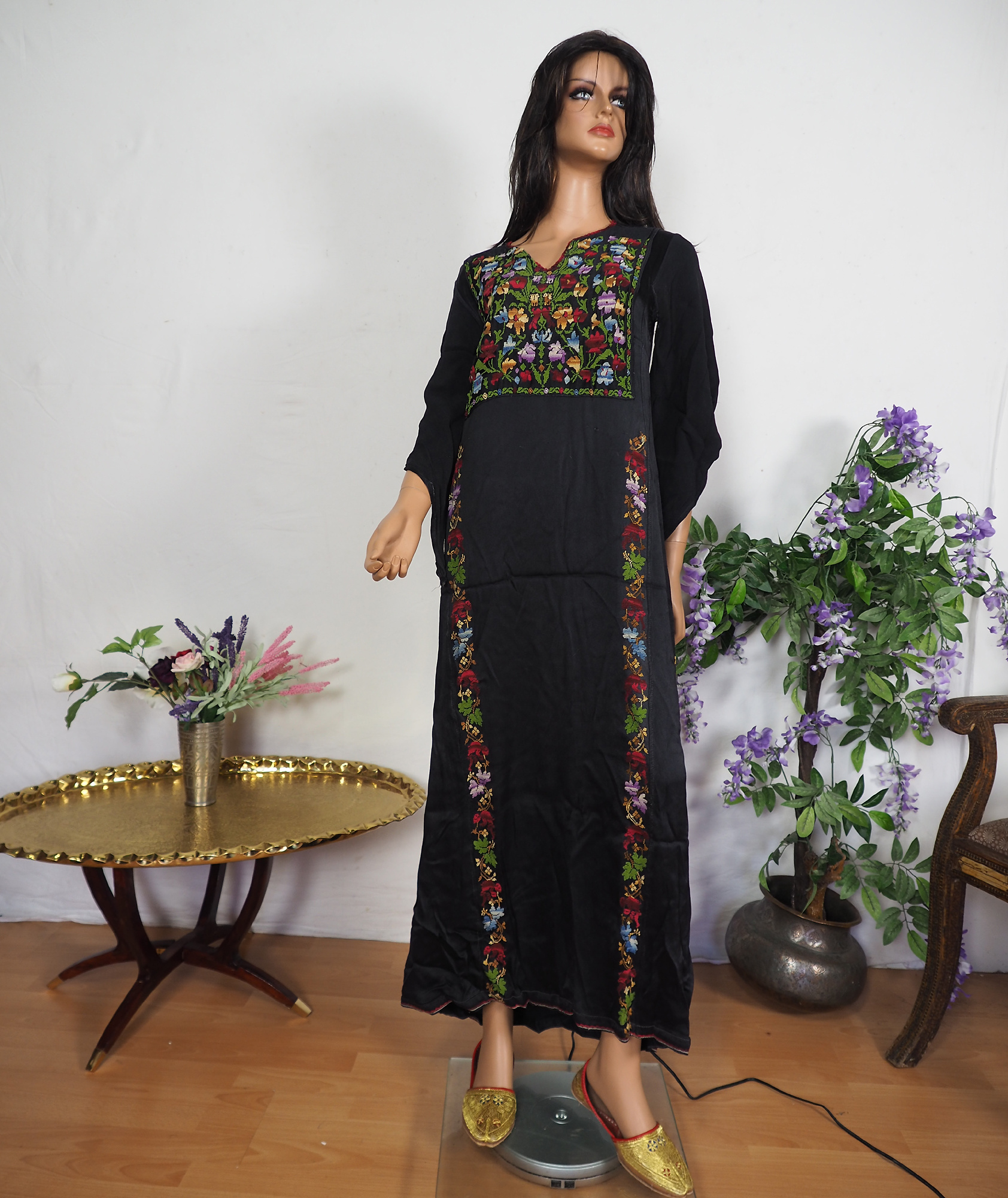 Palestinian girls embroidered ethnic dress No:1