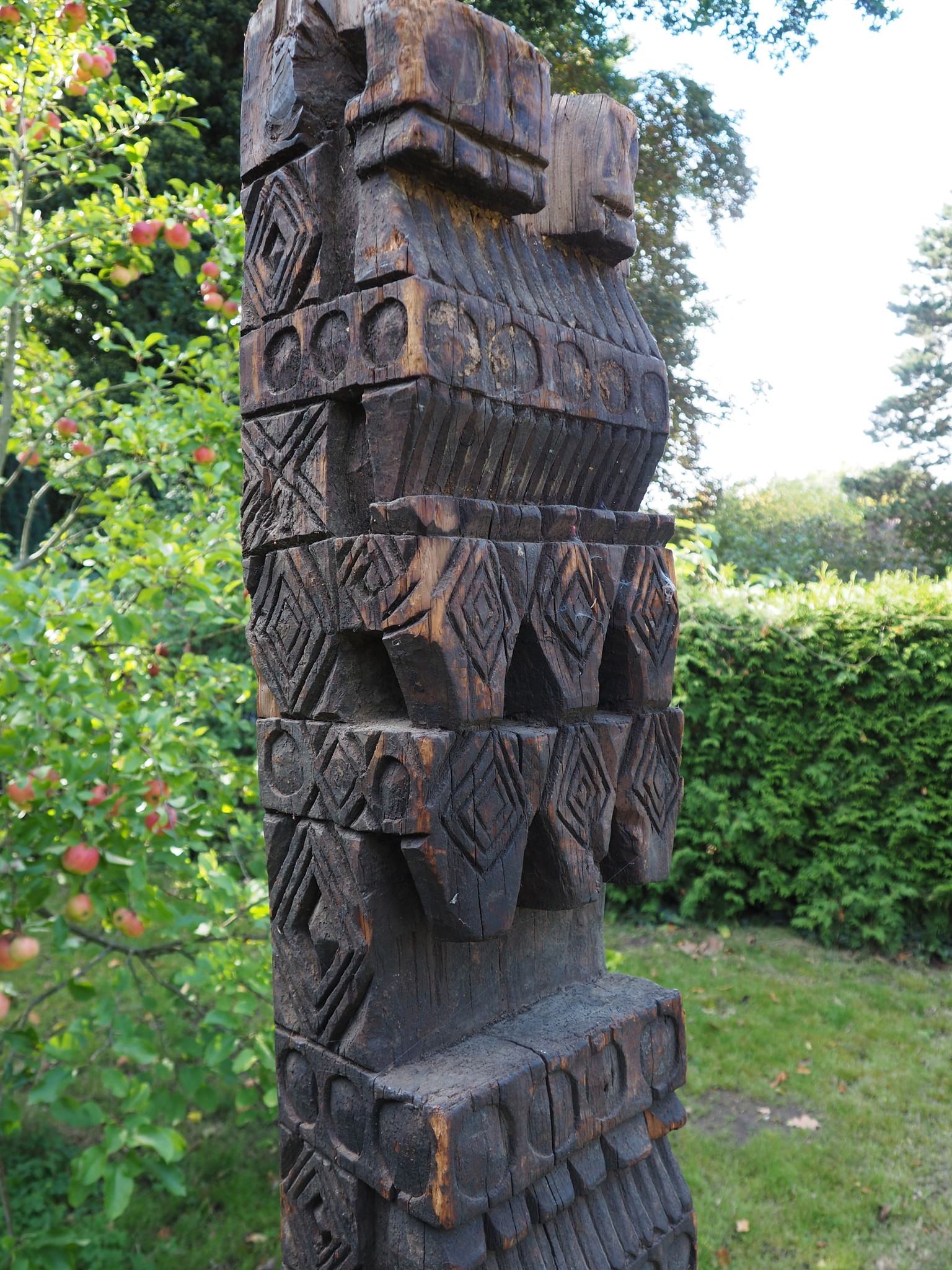 antique orient solid hand-carved wooden Pillar column from Nuristan Afghanistan Nr-G