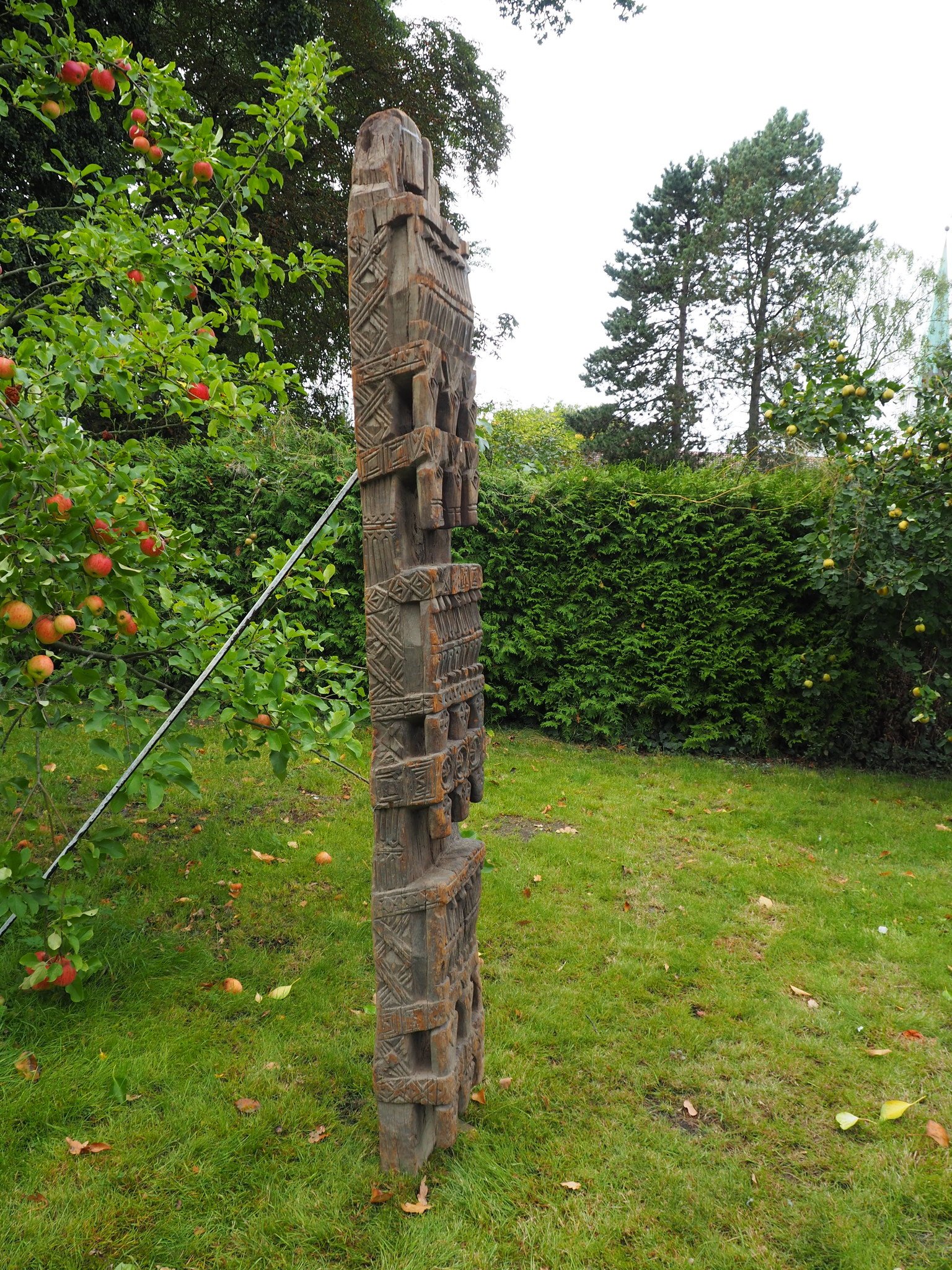 antique orient solid hand-carved wooden Pillar column from Nuristan Afghanistan antike Säule Nuristan Nr-C