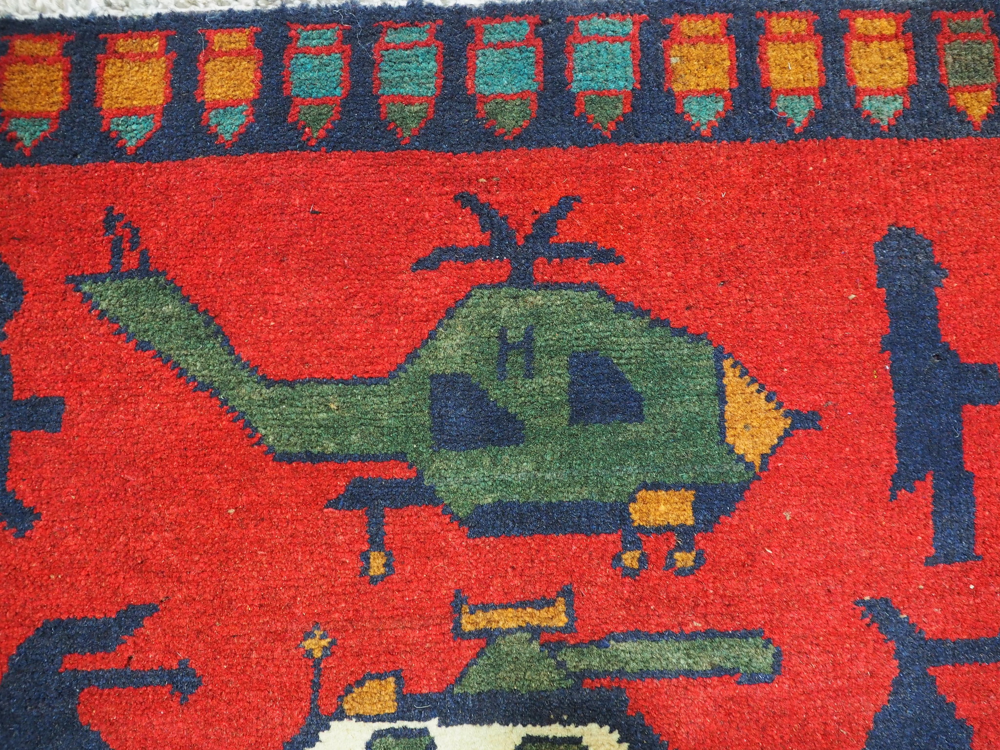 76x59 cm Afghan Kriegteppich Handgeknüpf Teppich Afghanistan panzer kampfjet gewehr USA Army Nato ISAF war rug Nr:AFG21L